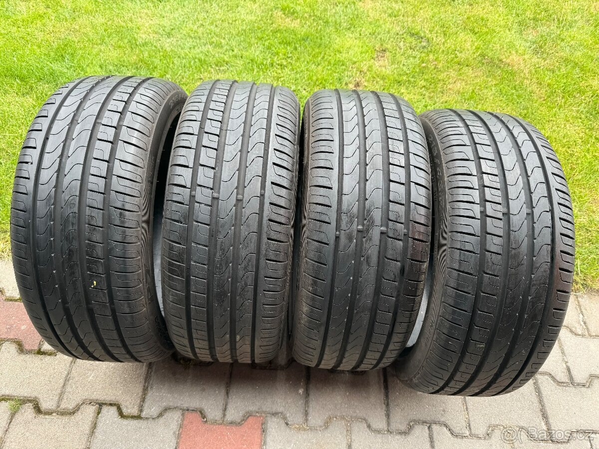 4 letní pirelli cinturato P7 215/45R17. 91W