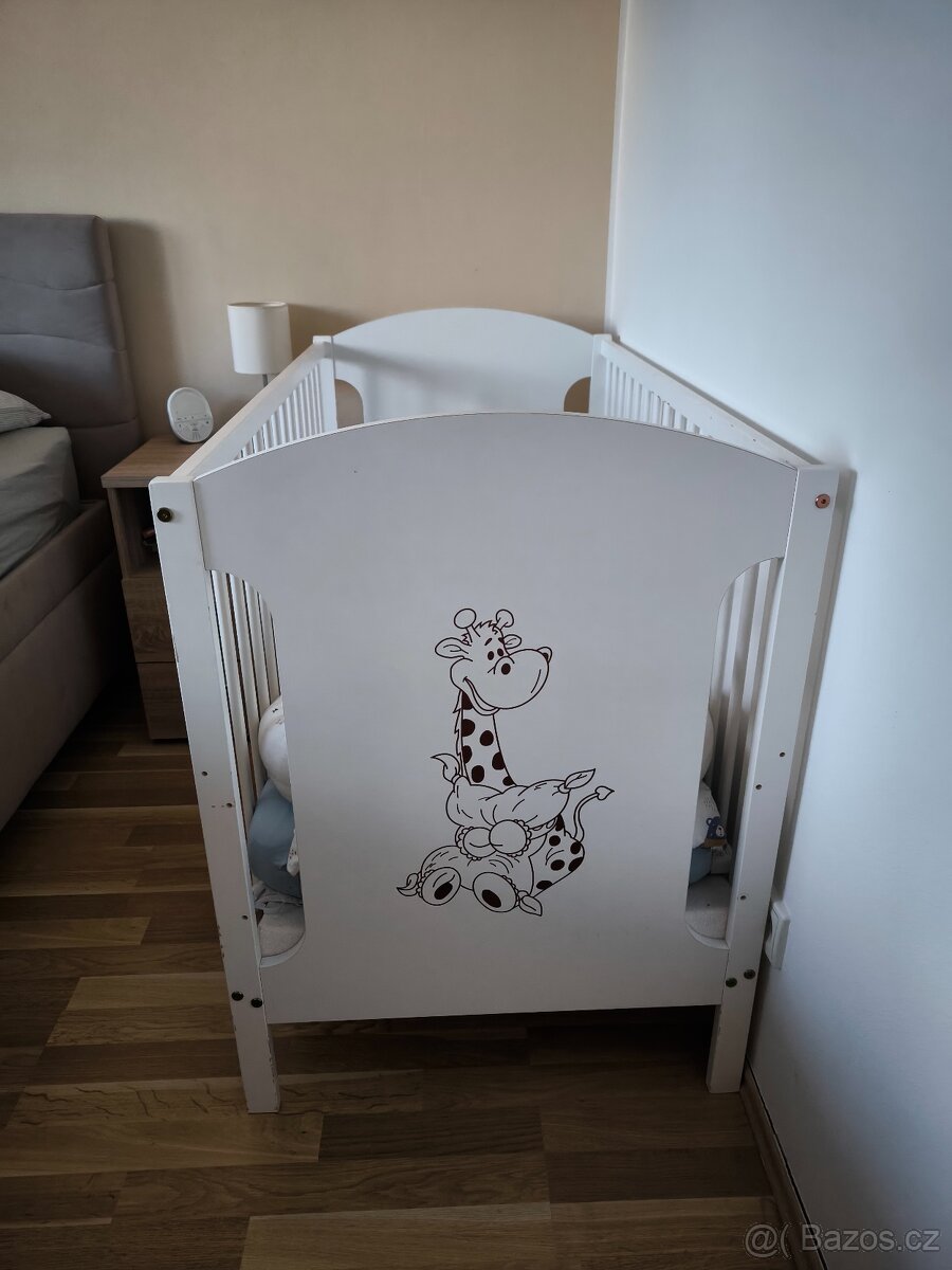 Dětská postýlka se žirafou + matrace zdarma