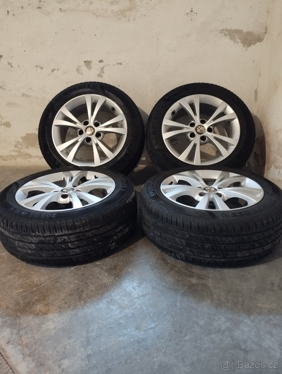 Hliníkové ráfky s letními pneumatikami 205/55 R16 5x110 Alfa