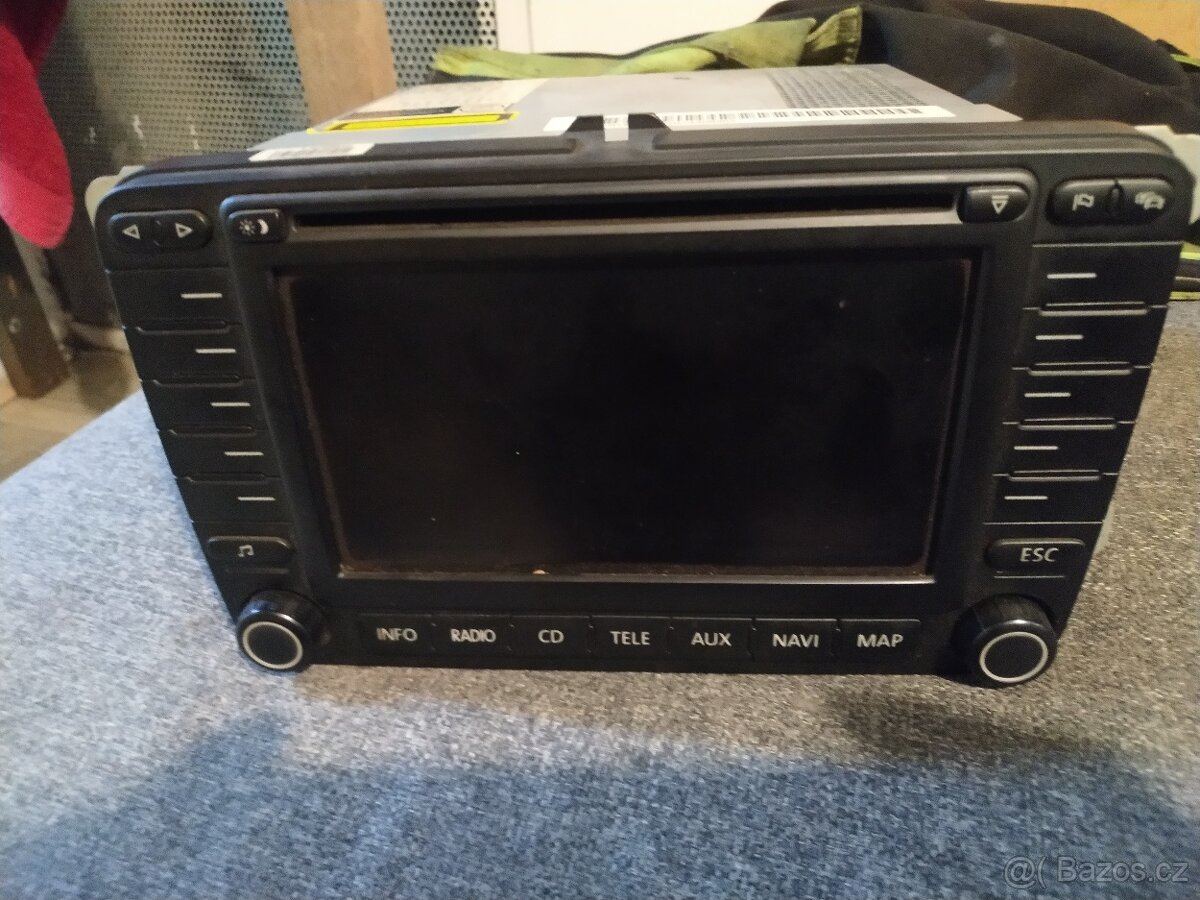 Rádio navi...