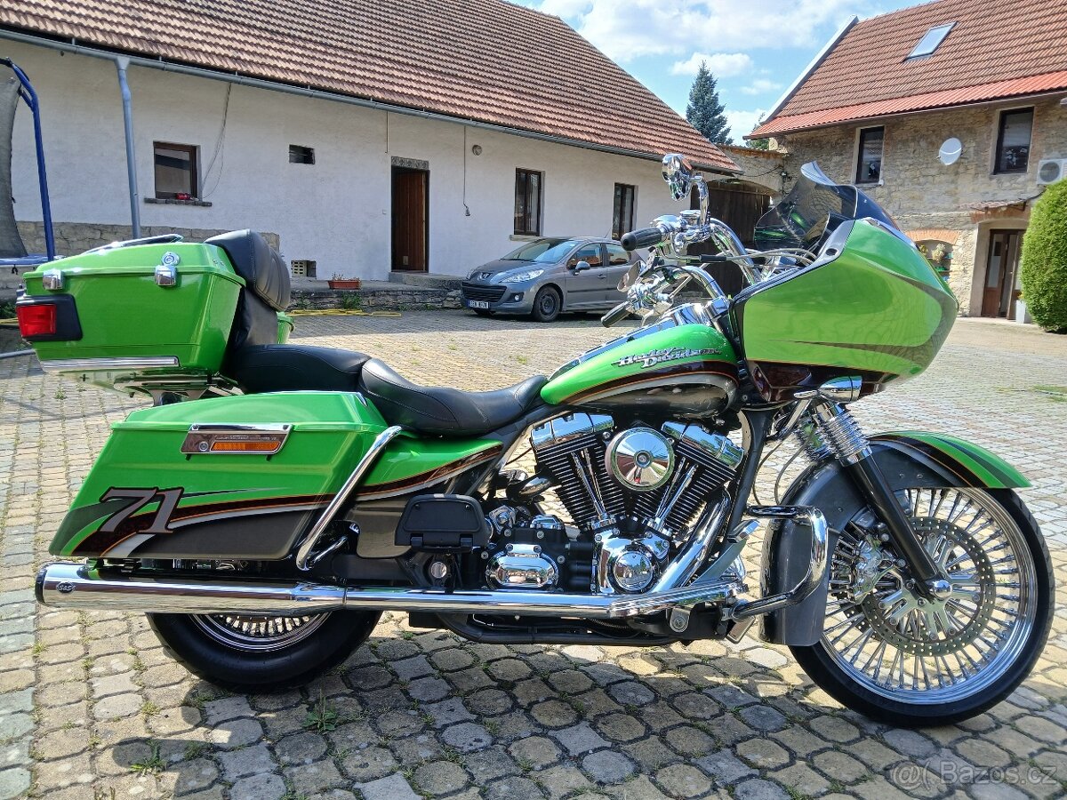 Harley-Davidson FLTRX Road Glide