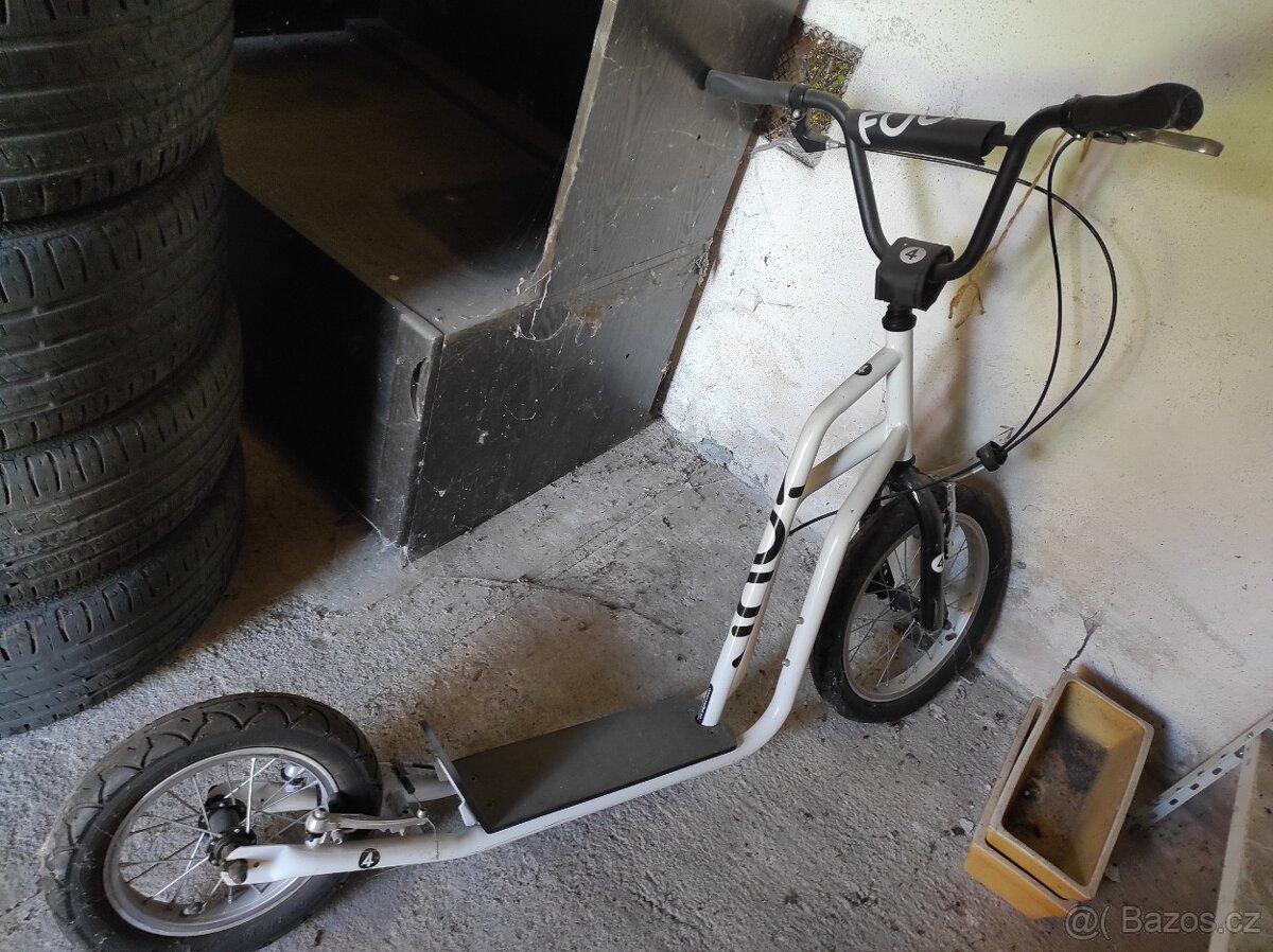 Nepoužívaná koloběžka