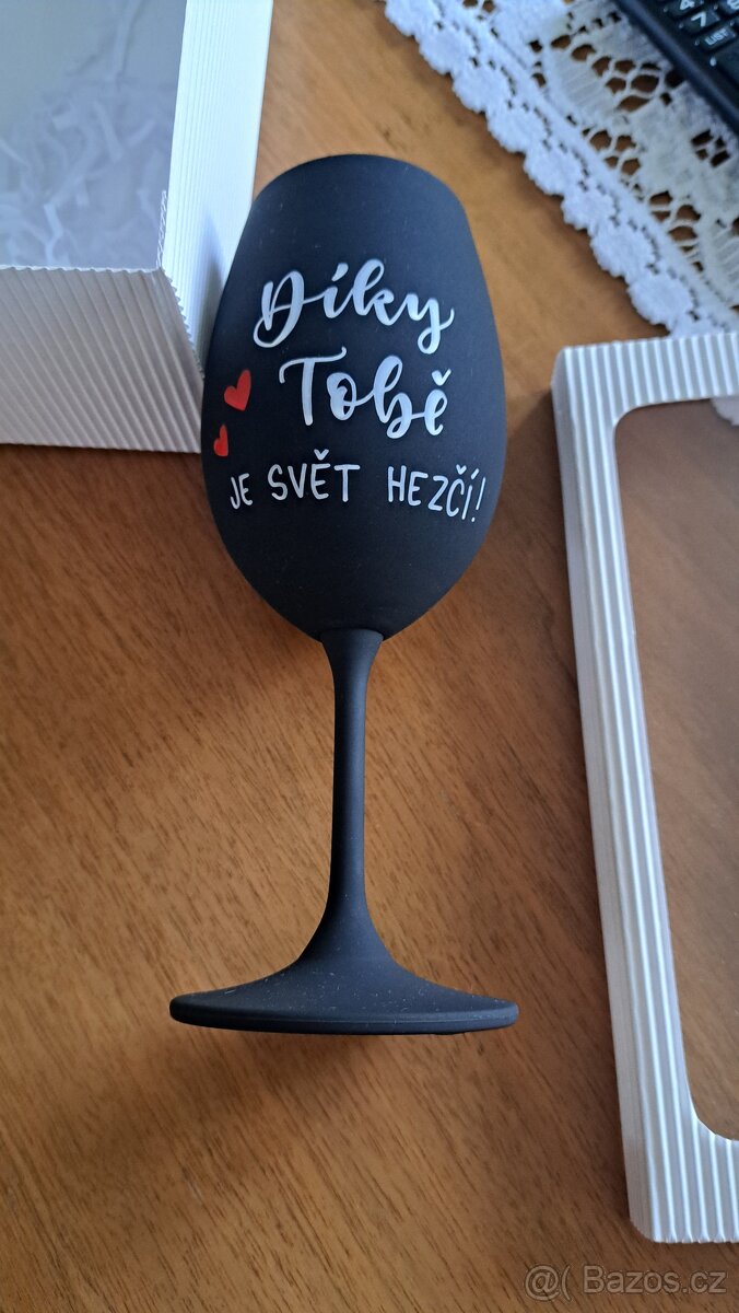 Dárková sklenička na víno