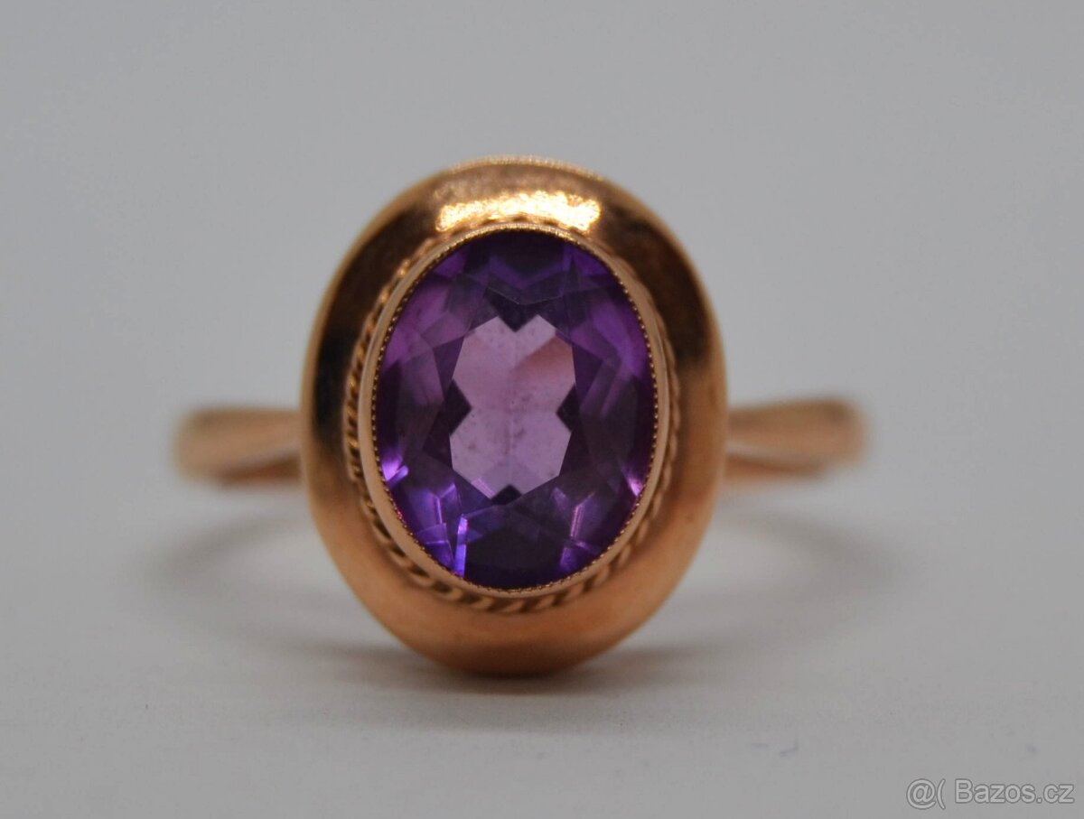Zlatý prsten s Ametystem