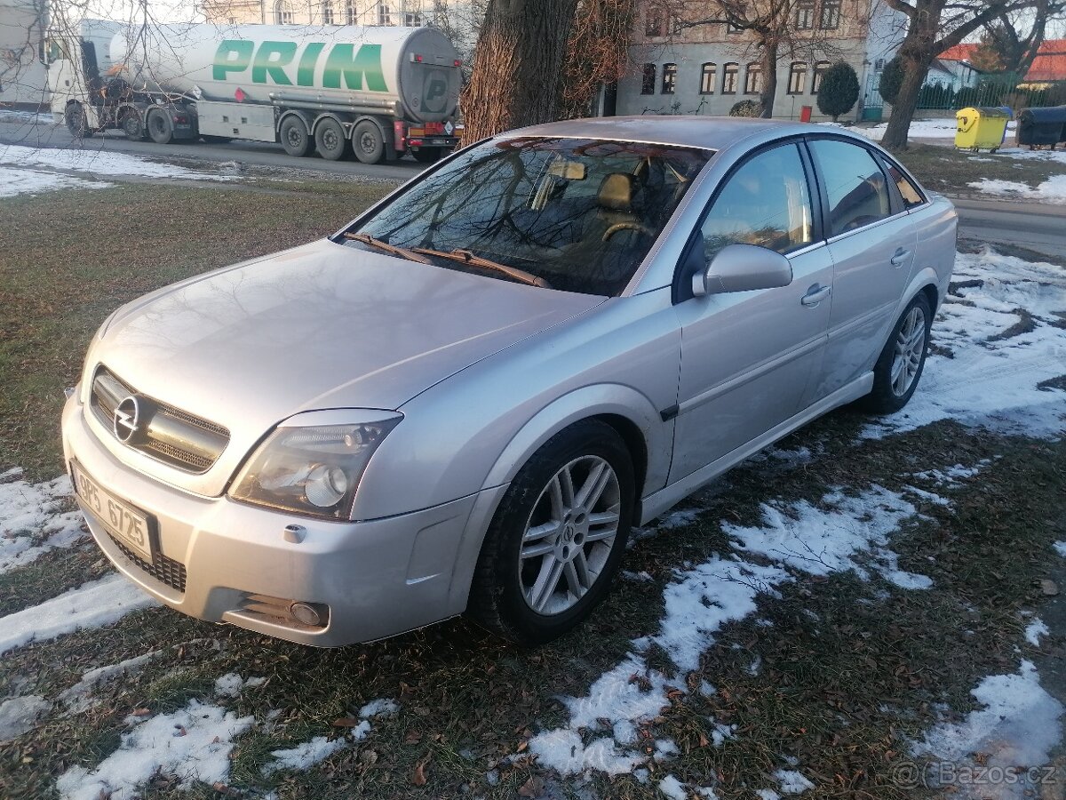 Opel Vectra C 155kw 3,2L V6 GTS, manuál