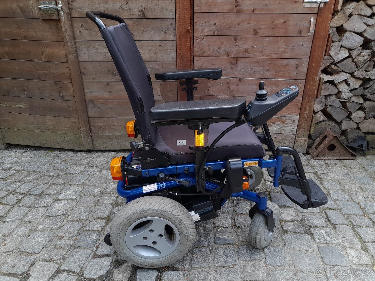Invalidní vozík elektrický