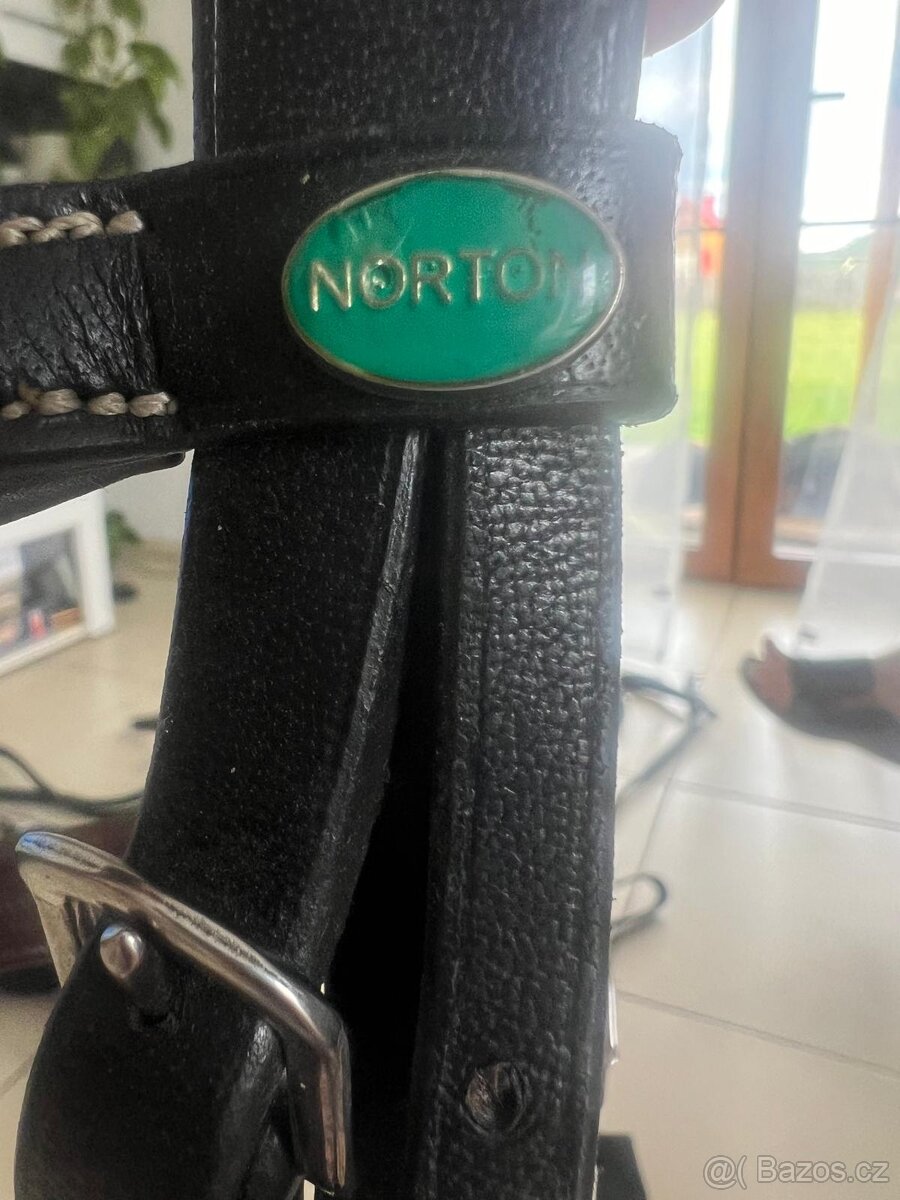 Prodám zachovalou  uzdečku  pony - Norton