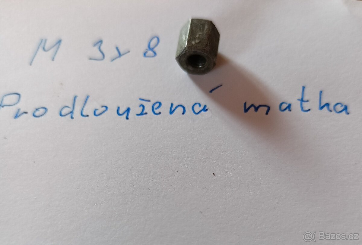 Šroubky+ matky.
