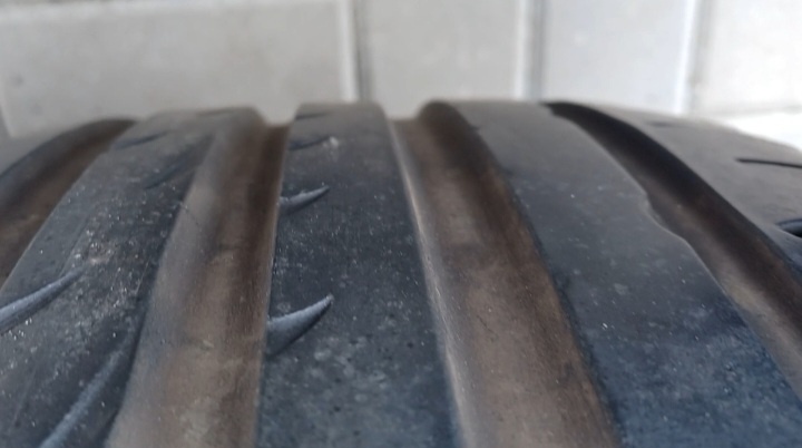 225/45/17 Nexen letni 5.4mm 2letni