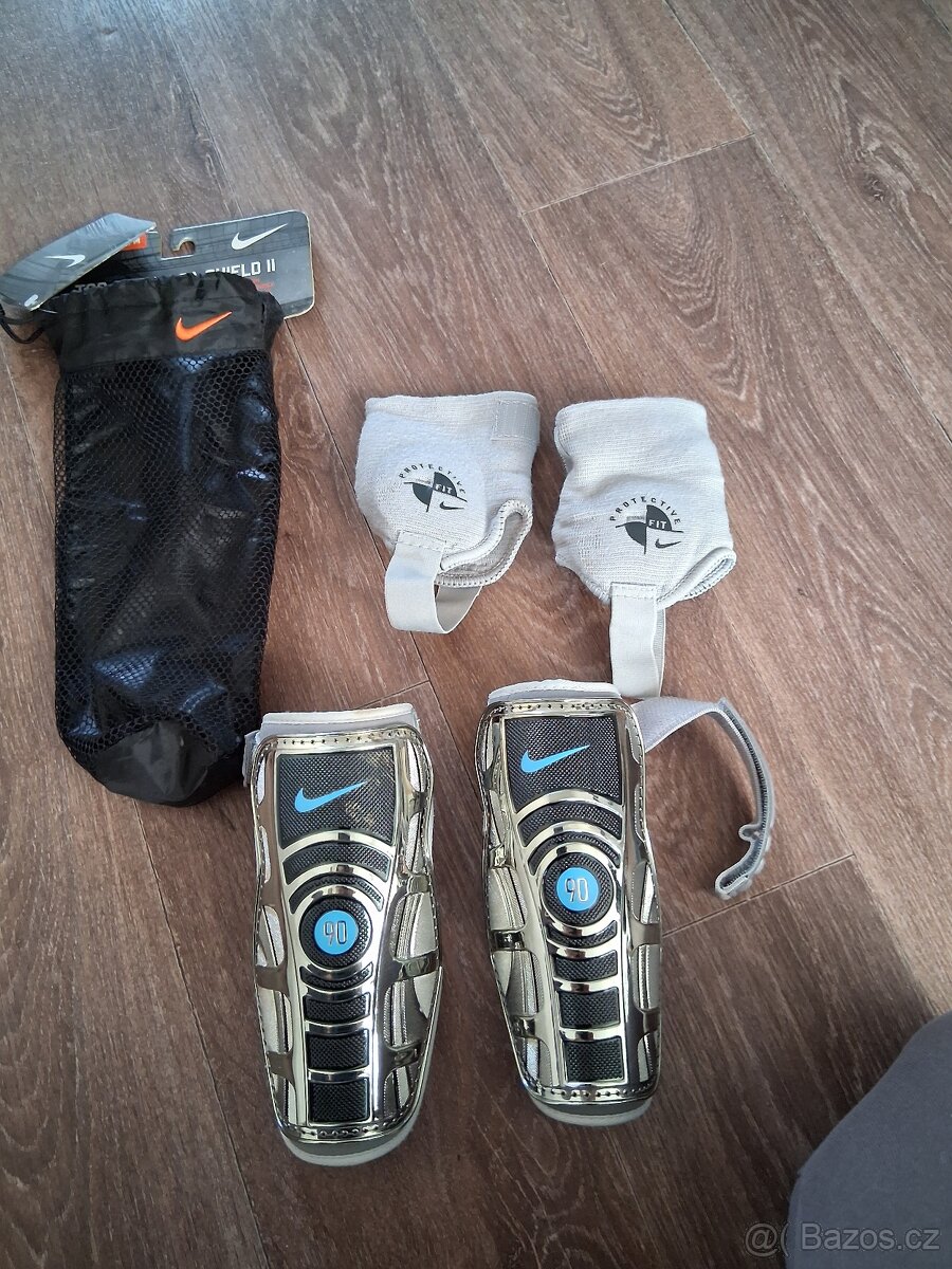 Dětské chrániče M zn. Nike