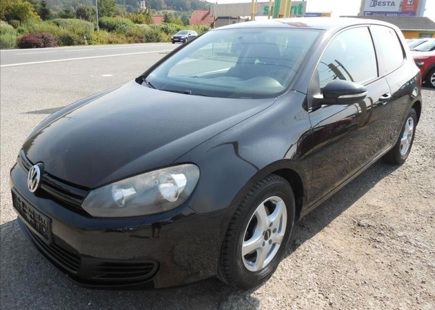 Volkswagen Golf 1,6 TDI 77kW GOLF 6 Serviska nafta