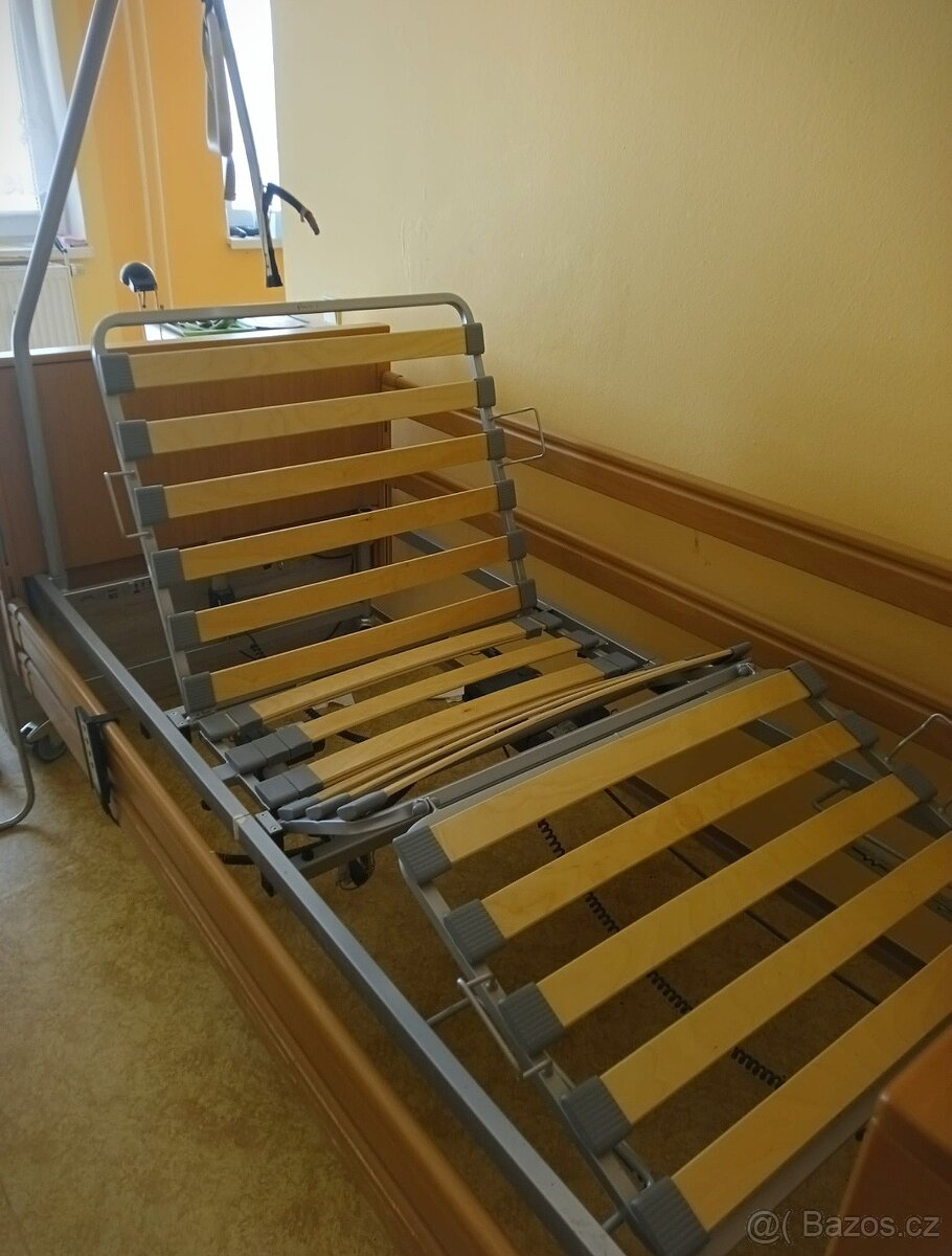 Elektrická polohovací postel