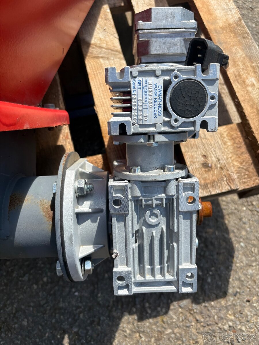 Motor reduktor - Převodovka pro kotlovou pec