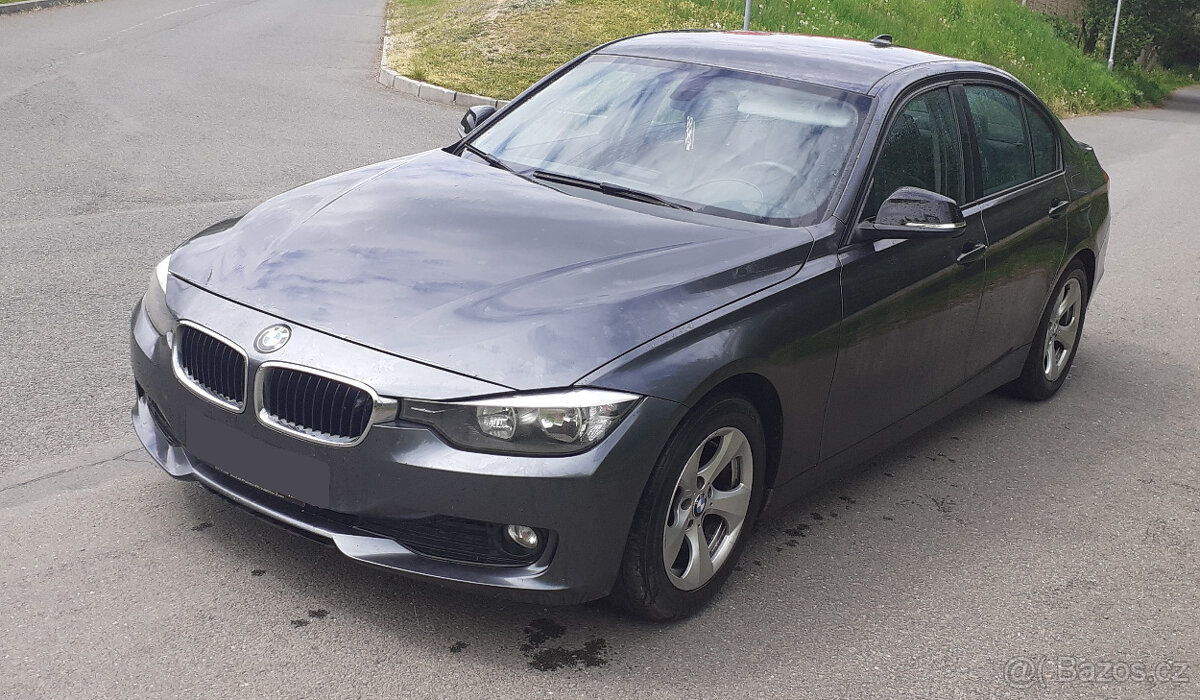 BMW 320d F30 automat - Náhradní díly z rozebíraného vozu