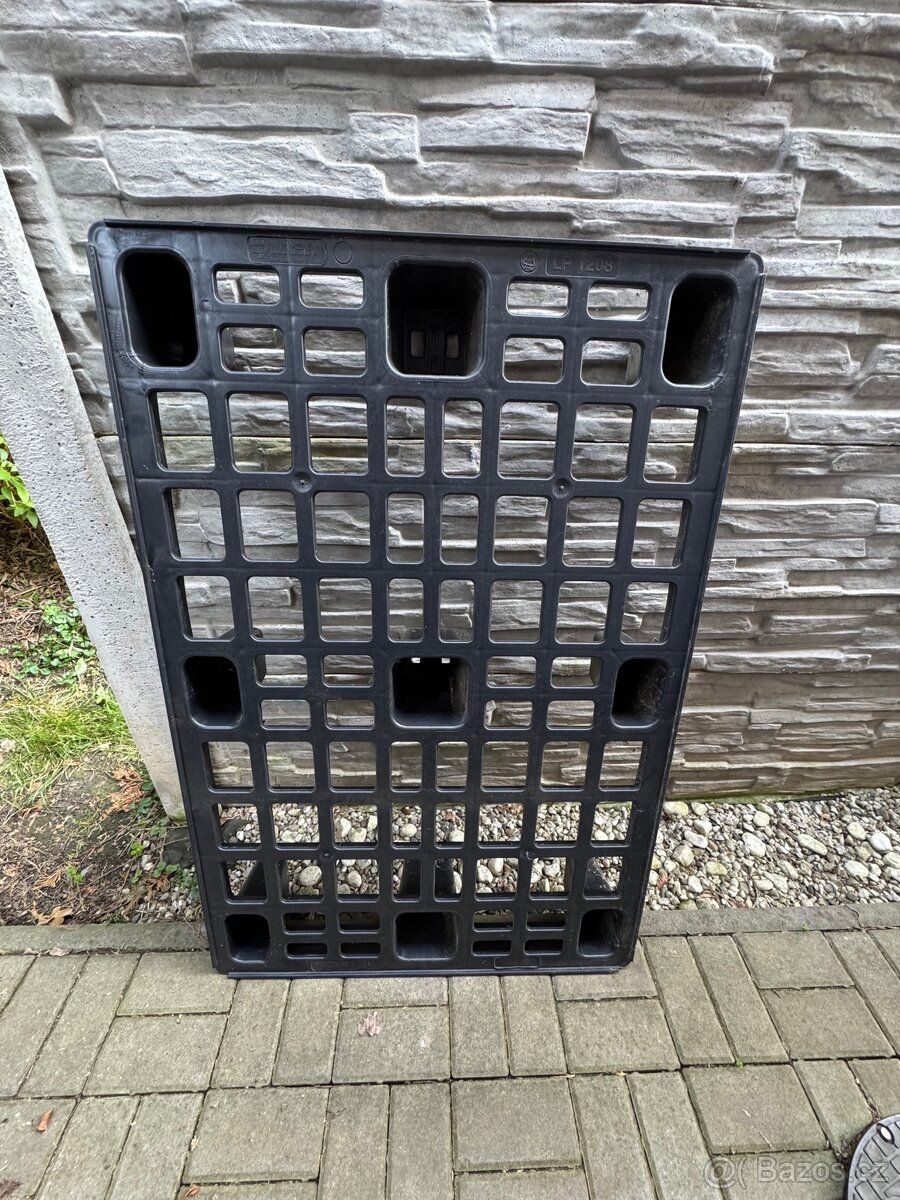 Paleta plast