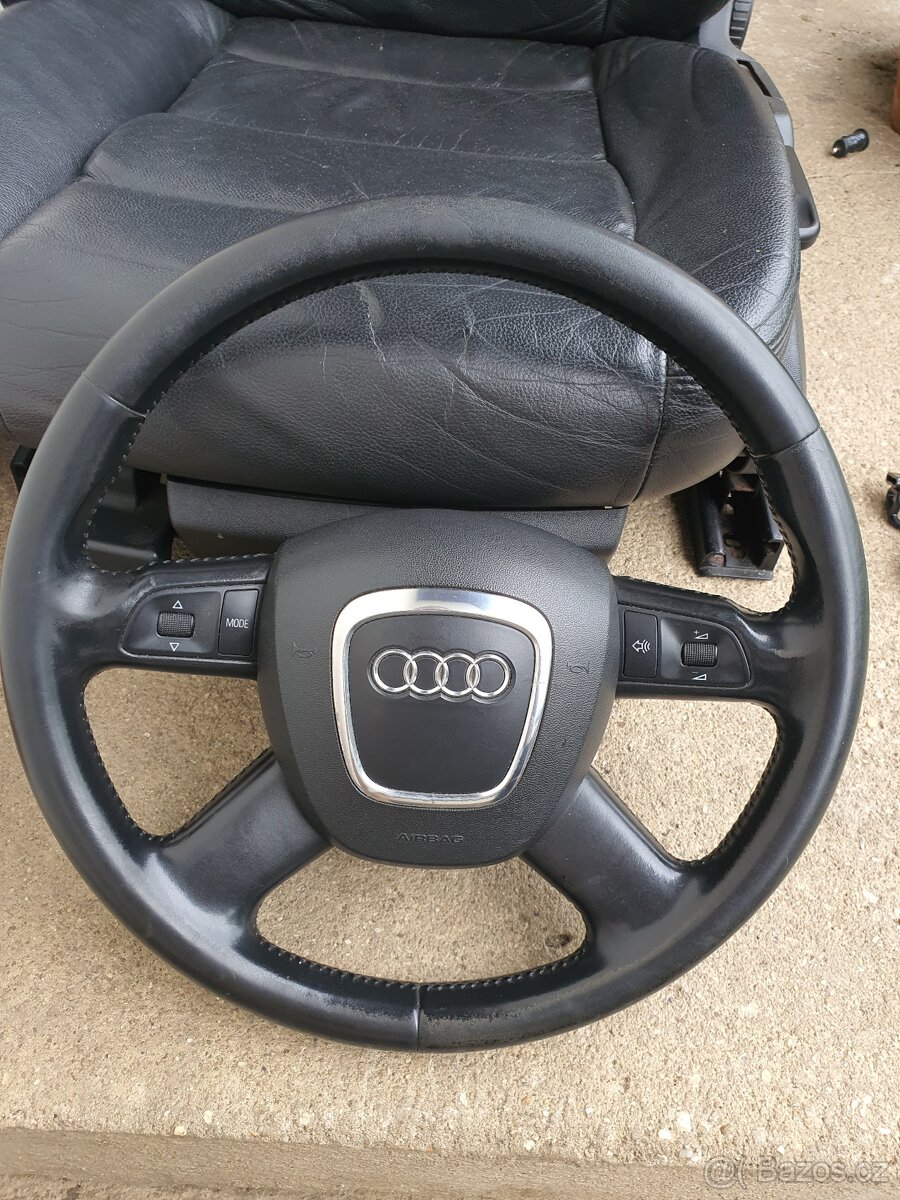 Audi volant