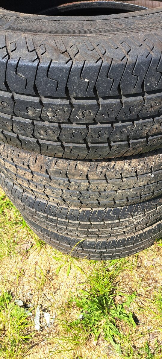 Pneu 195/70 R15 C Matador