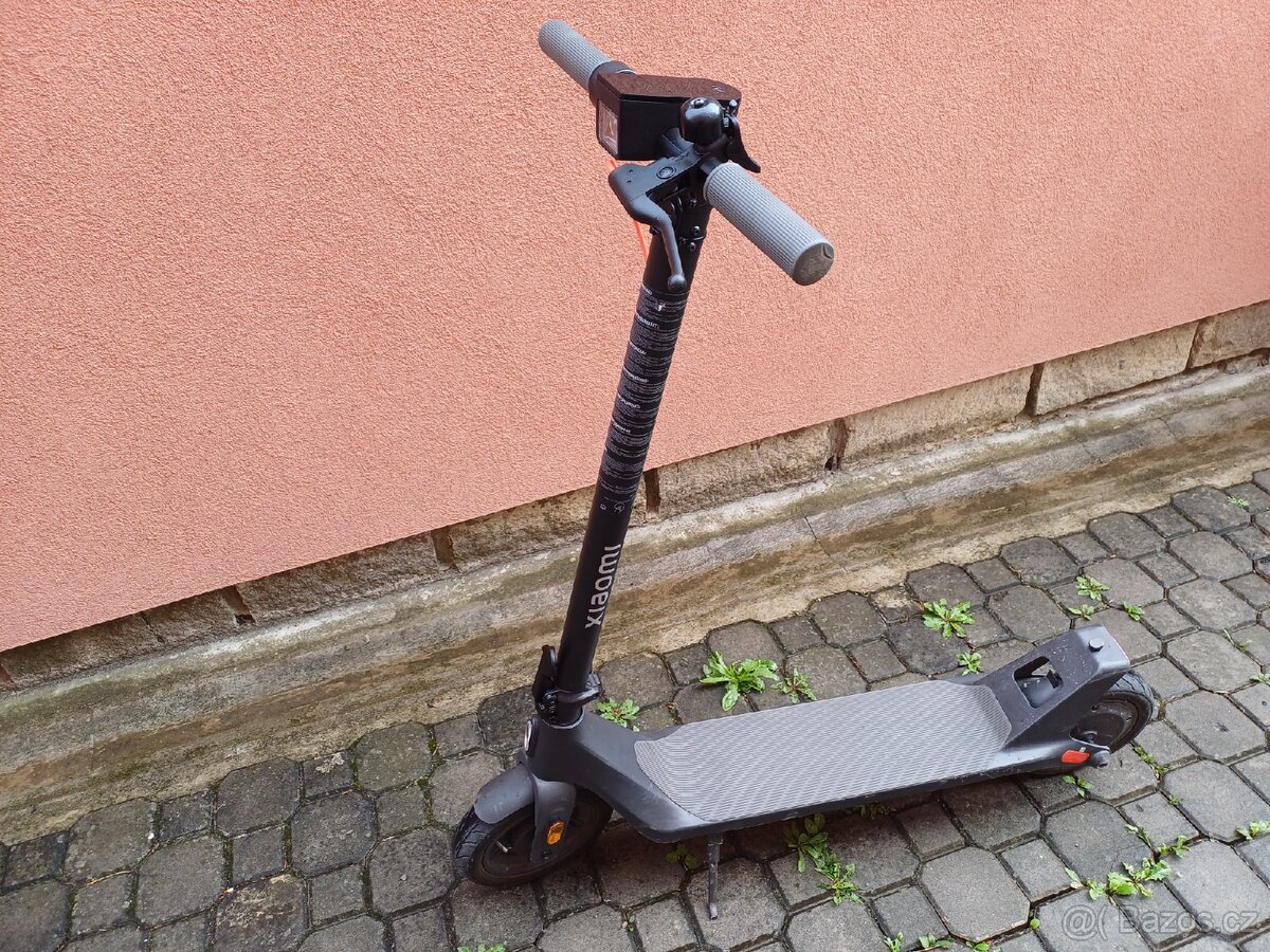 Elektrická koloběžka Xiaomi 4 lite 2nd gen