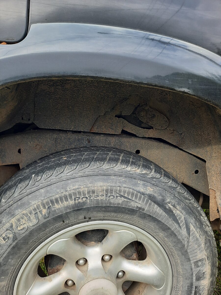 Ford Maverik offroad
