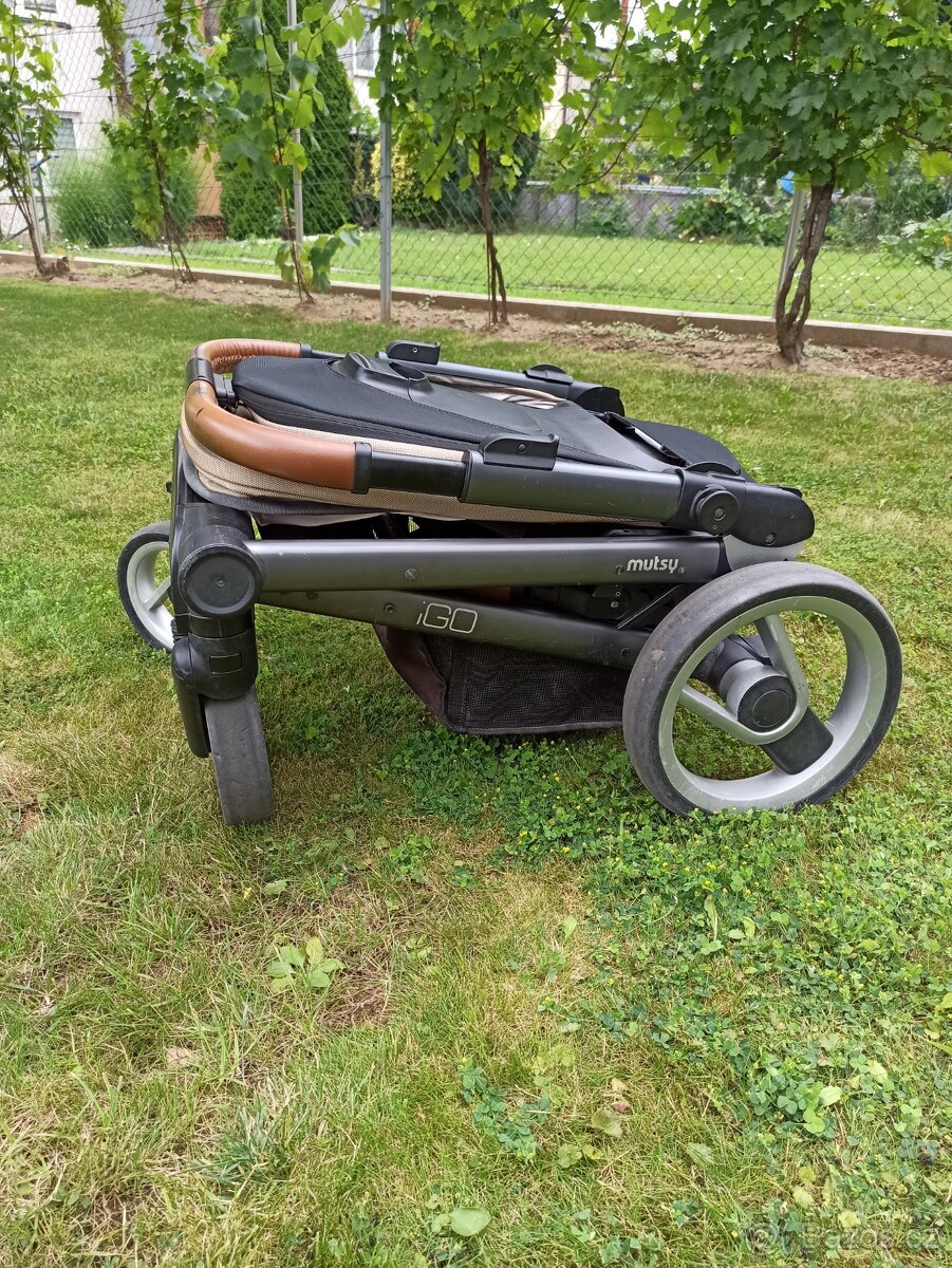 Sportovní kočárek Mutsy I go