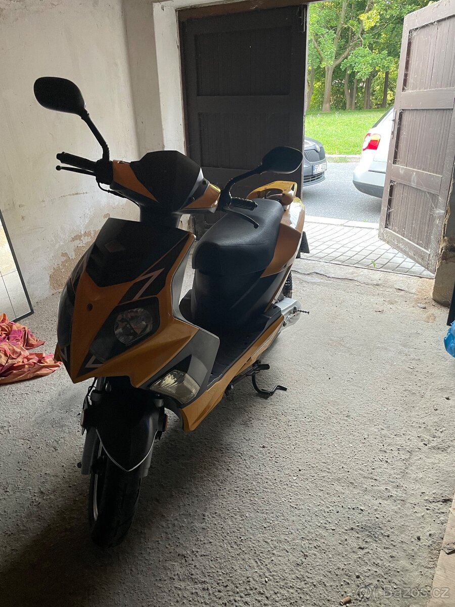 Skutr Rhon 50