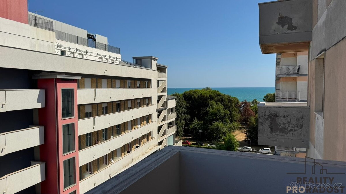 Prodej bytu 1+kk 30 m², Via Adda, Montesilvano, Itálie
