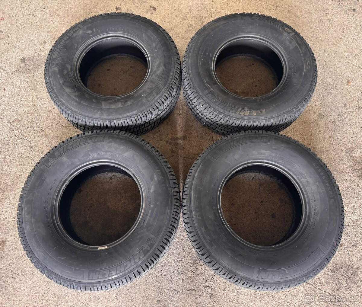 Sada pneu Michelin 265/75 R16 offroad