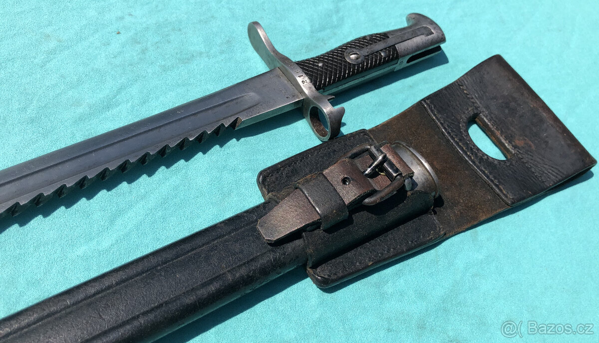 Švýcarský bodák Vetterli M1887 s pilou