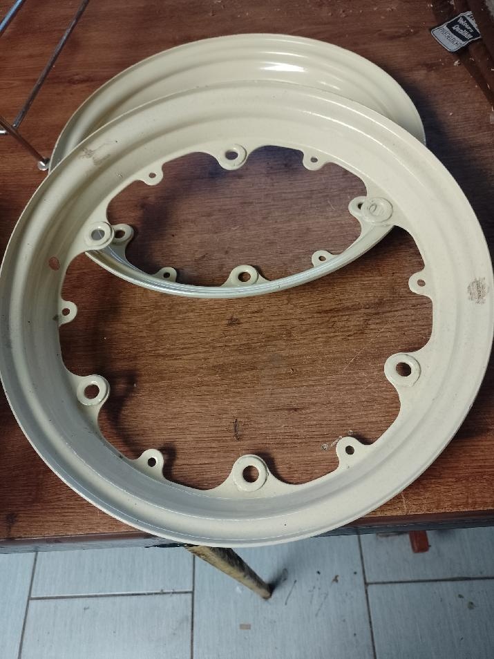 PAV 40 ČZ 175 Skutr Prase