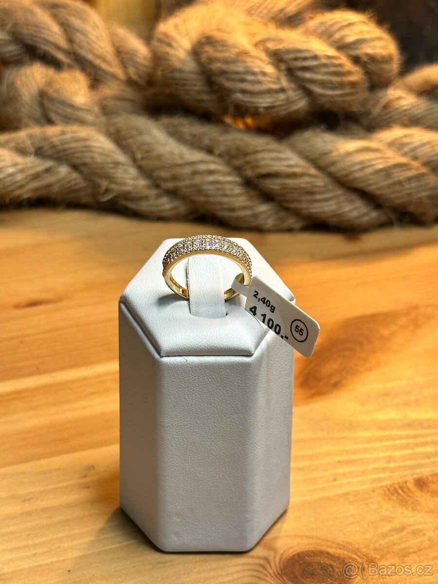 Zlatý prsten 2,40g  (1708 Kč/g) 