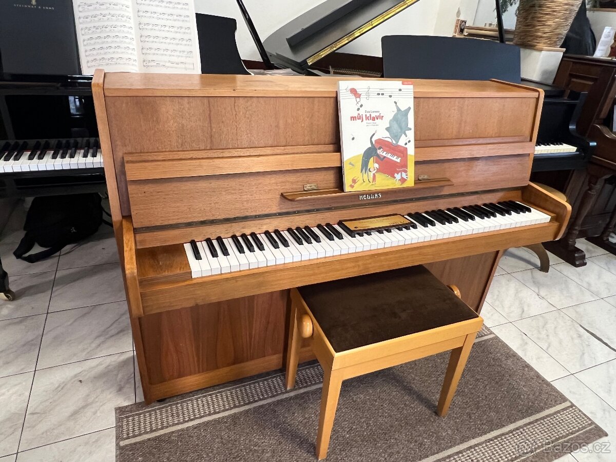 Finské piano Hellas se zárukou 2 roky, doprava do 100 km