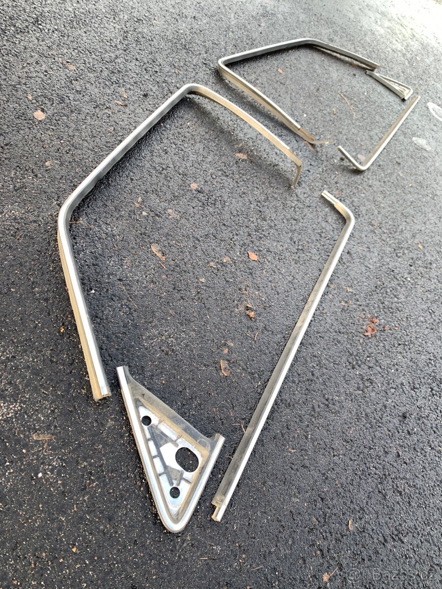 Golf mk2 - Lišty, těsnění, zrcátka poface (Chrom)