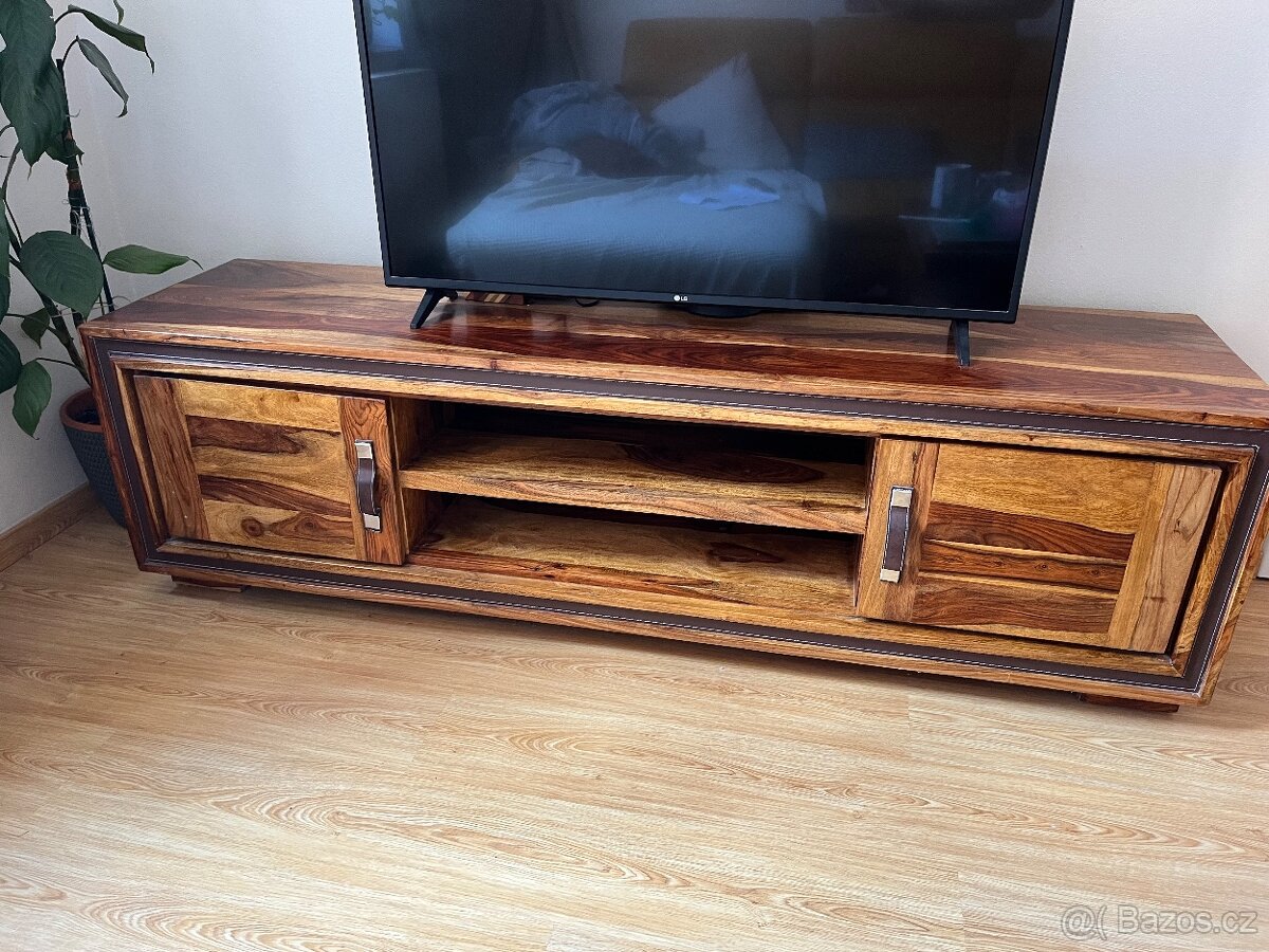 Designový Tv stolek z masivu, africké dřevo