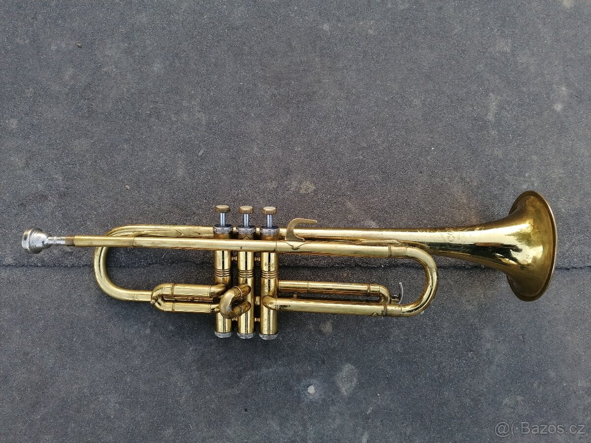 Predám starožitná trubka Cor ton