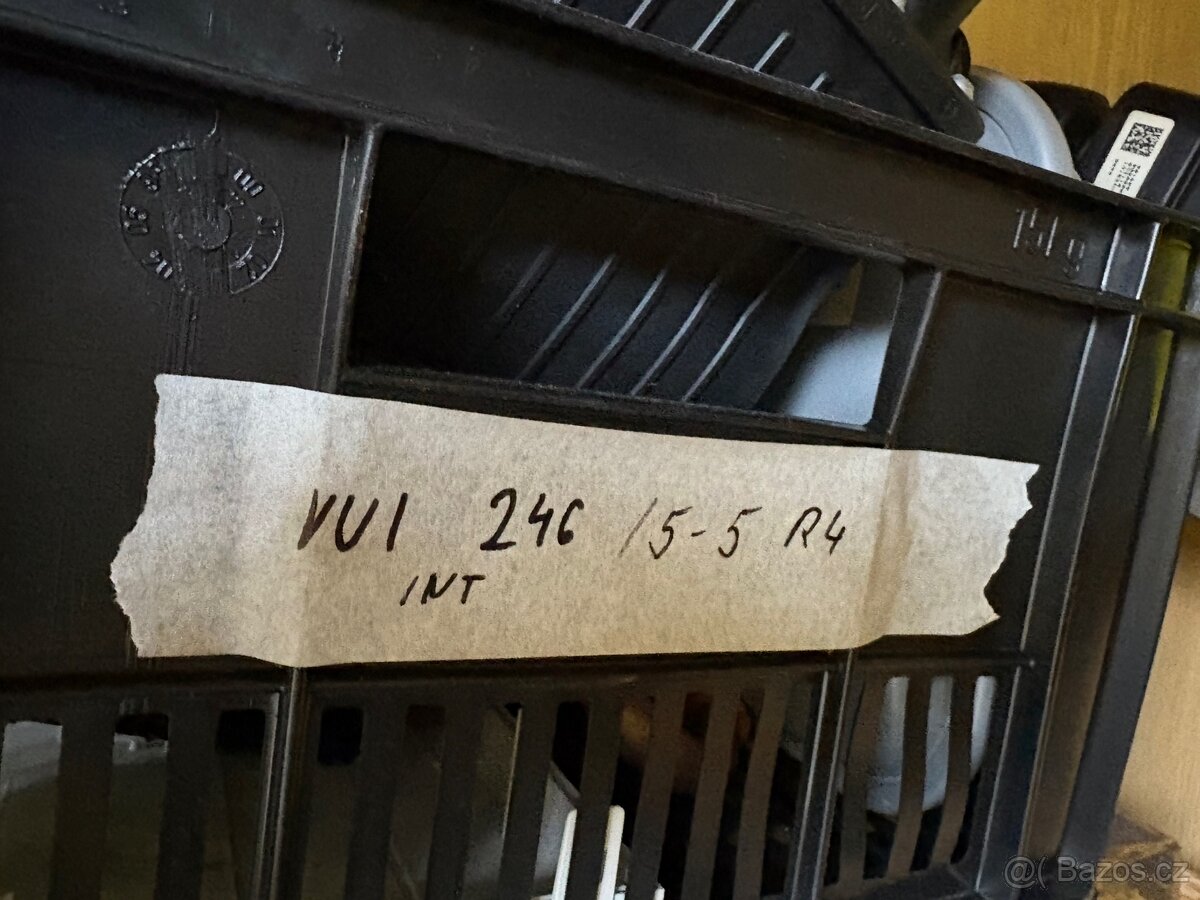 Díly z kotle Vaillant vui 246/5-5 R4