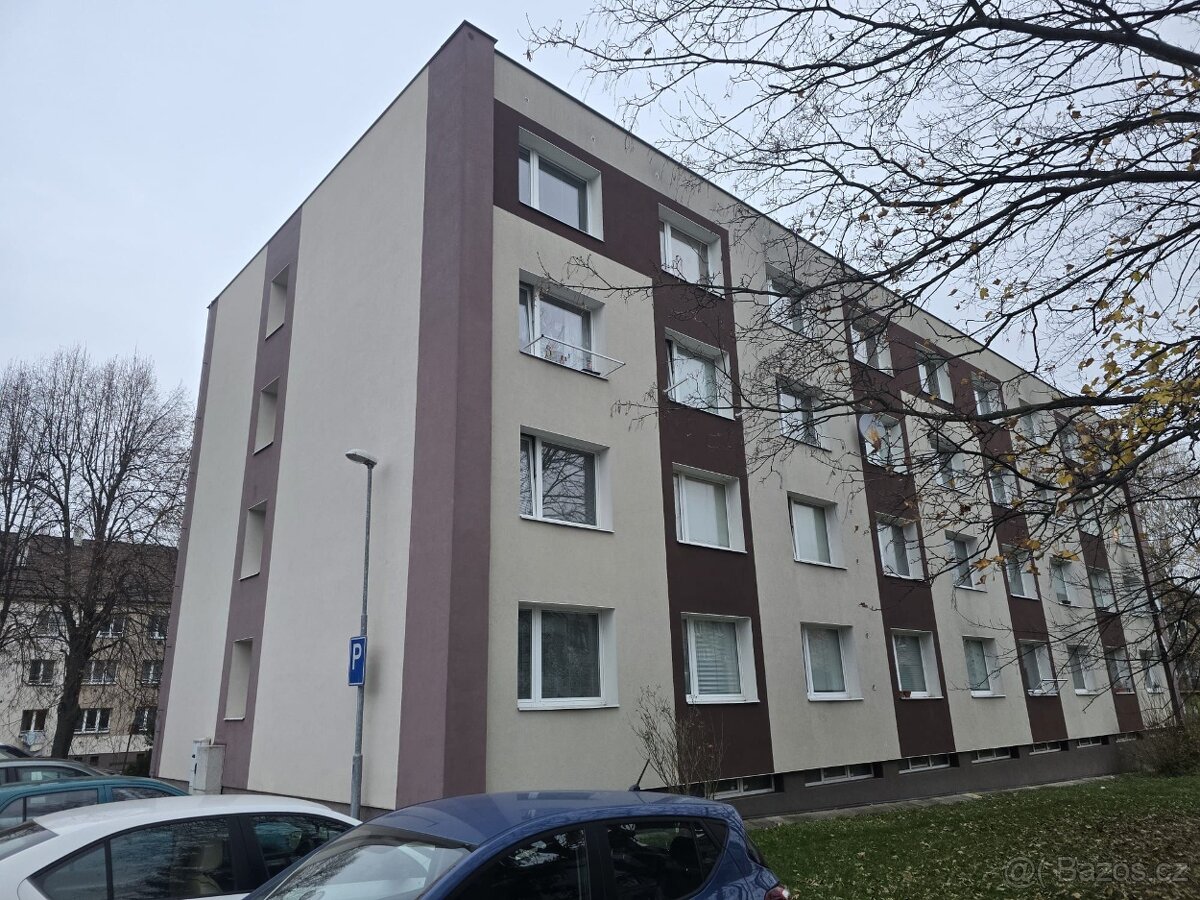 Byt 3+1 v 3.NP město Přelouč, ul. Obránců míru