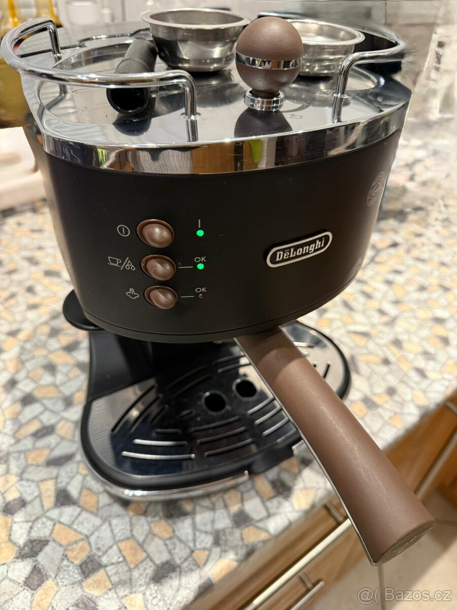 Kávovar DeLonghi