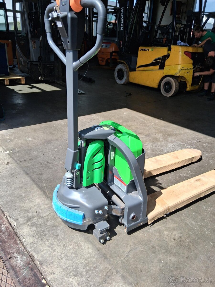 Nízkozdvižný vozík Lonking SL15L3