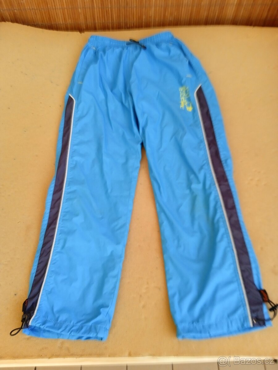 dětské šusťáky - velikost 140