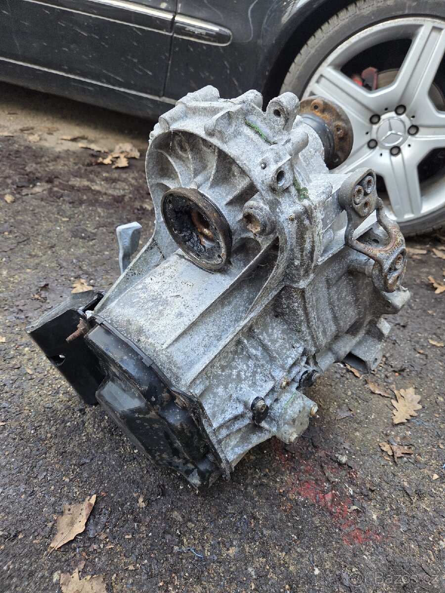 Náhradní díly golf 4