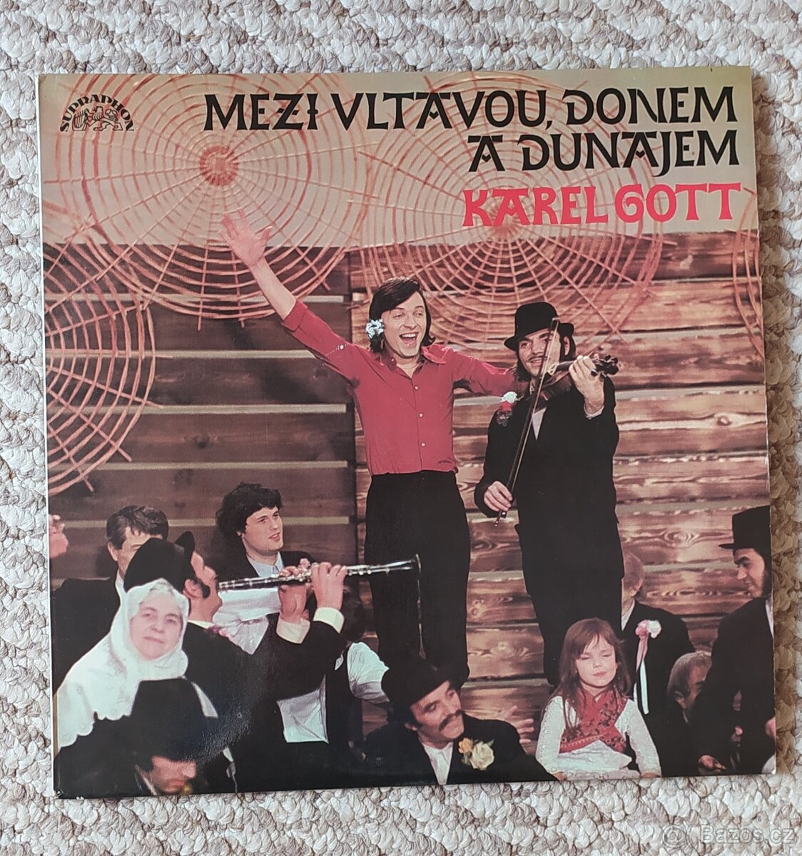 Gramofonová deska KAREL GOTT - Mezi Vltavou, Donem a Dunajem
