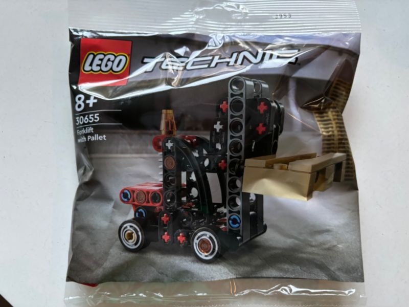 Lego - Technik - zvedací vozík