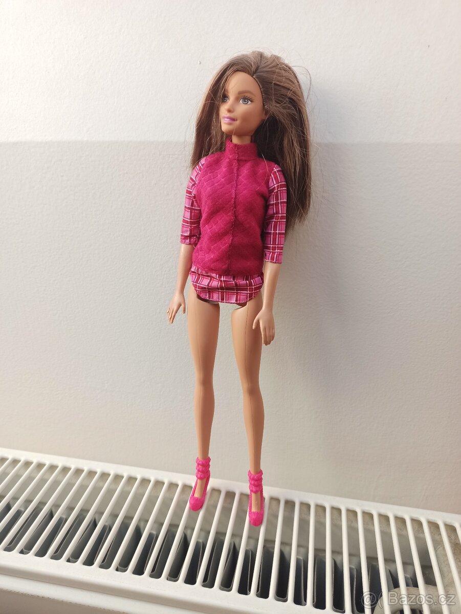 panennka Barbie Mattel 2015