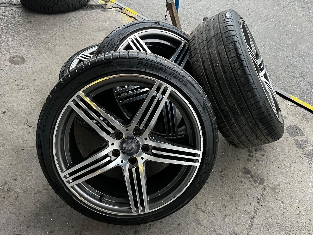 5x112 r19, 225/40/19, RONDELL 217, Letní sada 4x6mm