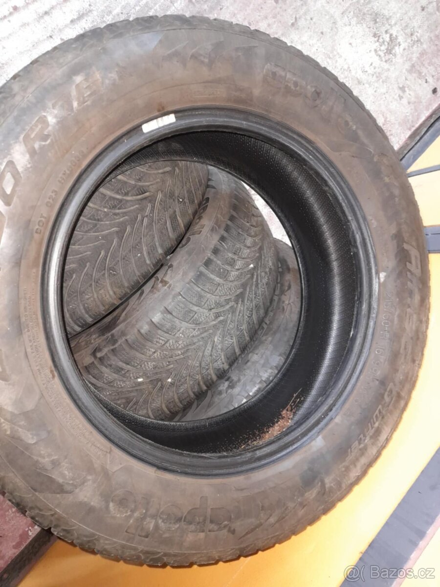 Zimní pneu. 215/60 r16