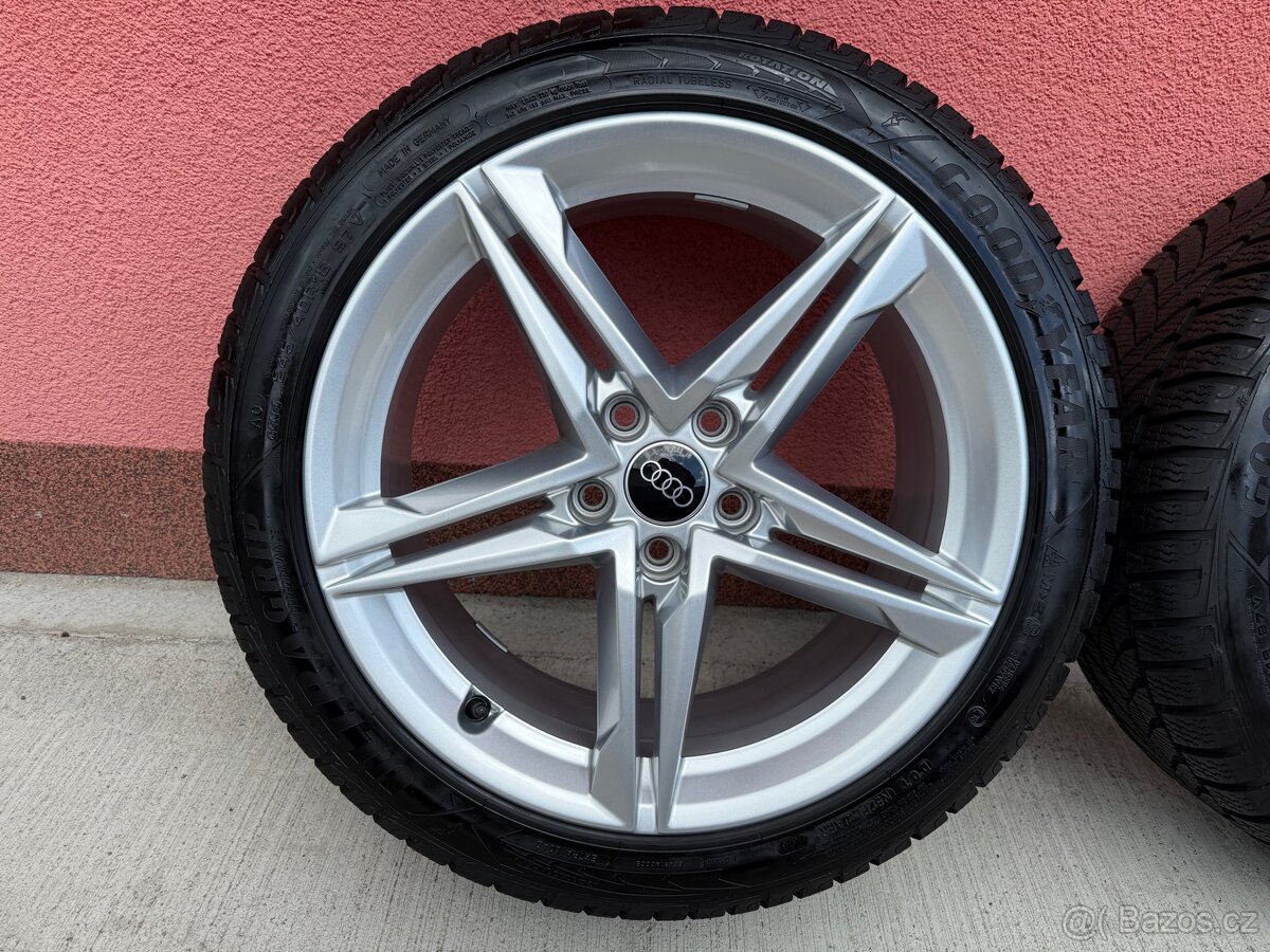 Zimní sada originál Audi A4 A5 S5 245/40 R18