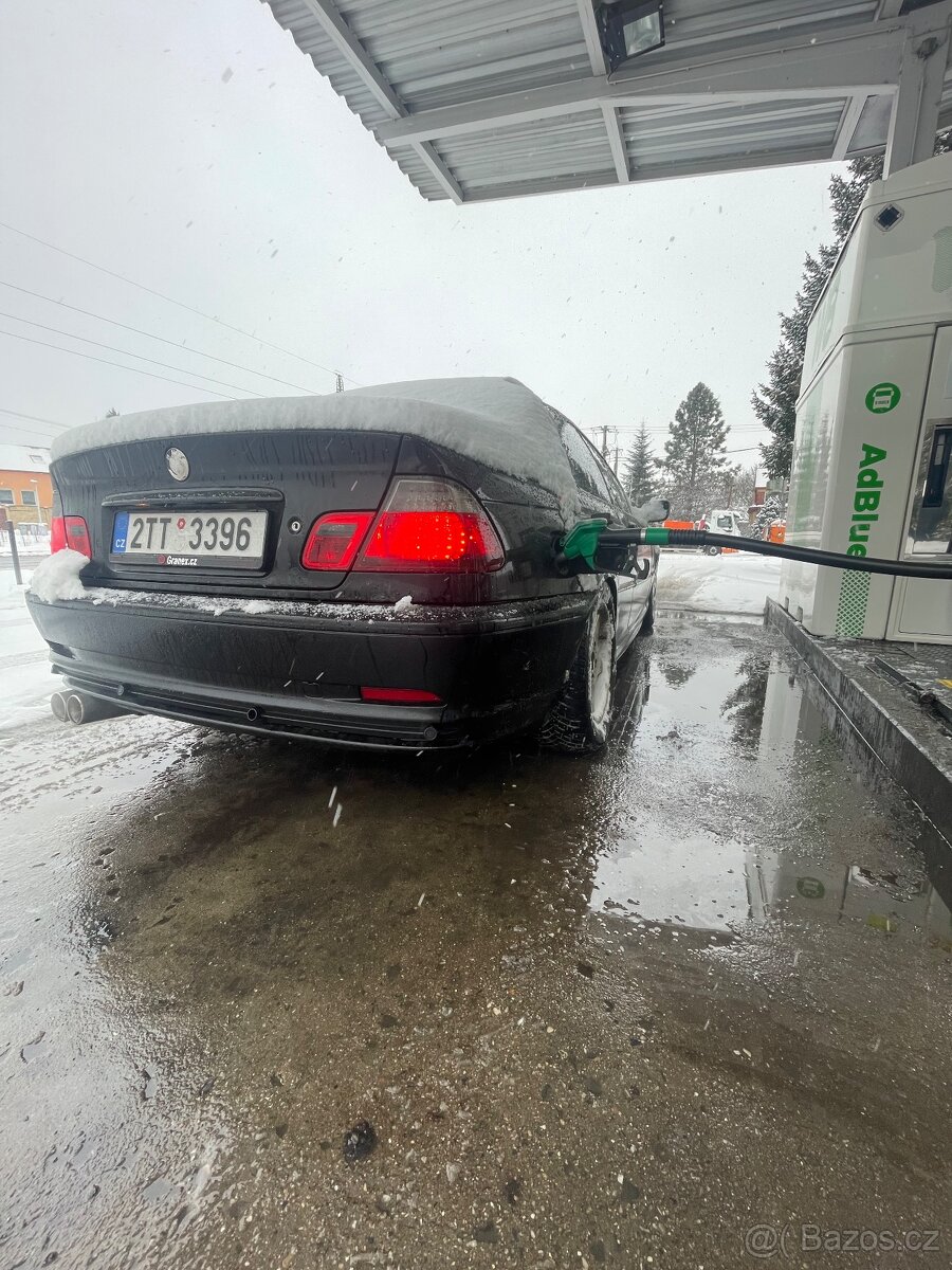 Zadní náprava 328i