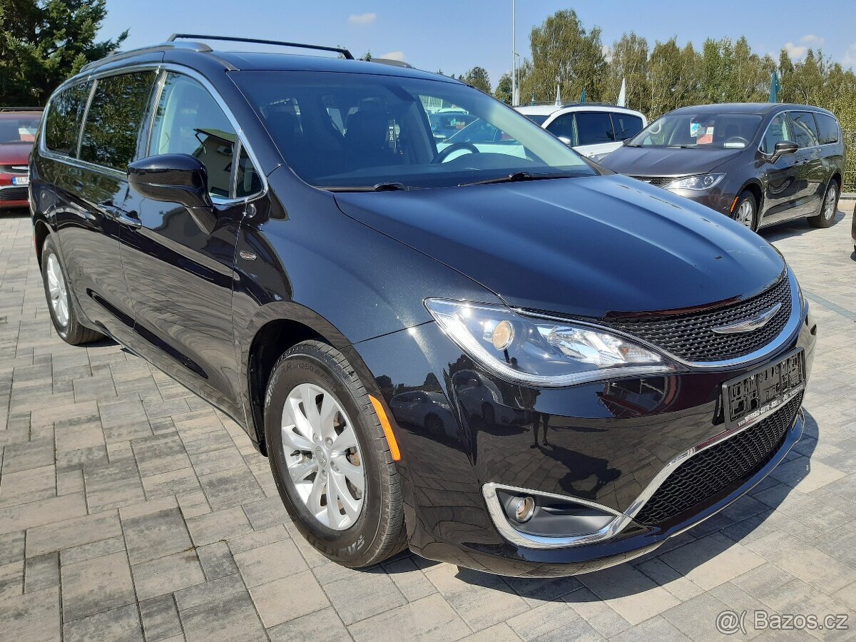 Chrysler Pacifica 3,6L V6, 8 míst, Facelift, Android