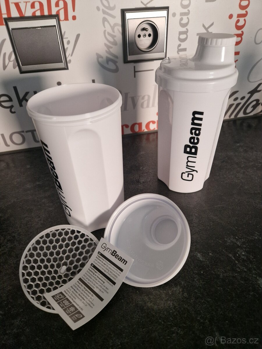 Šejkr 700ml Nový
