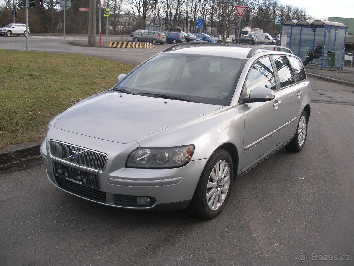VOLVO V50 ,1.6,80KW,MANUÁL,AUTOMATICKÁ KLIMA,TEMPOMAT,